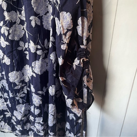 Navy and White Floral Silver Metallic Blouse - Picture 3 of 6